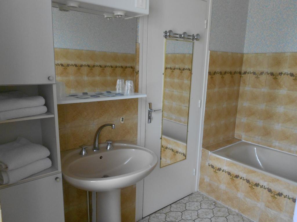 Hotel Restaurant Du Moulin De Barette Blavozy Pokój zdjęcie